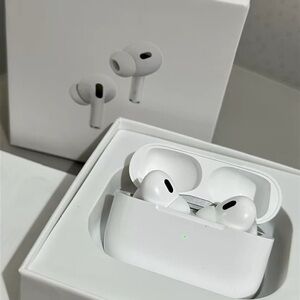 Apple Wireless Earbuds with Charging Case - White